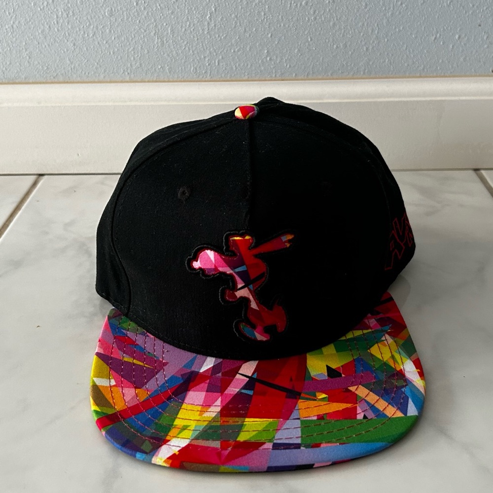 Peanuts Global Artist collection SnapBack caps